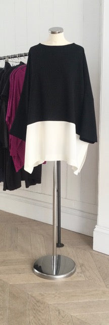 Black / White Wool Crepe Tunic