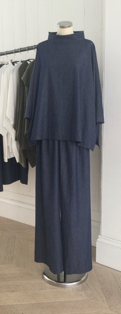 Denim Chambray Soft Collar Side Split Top
